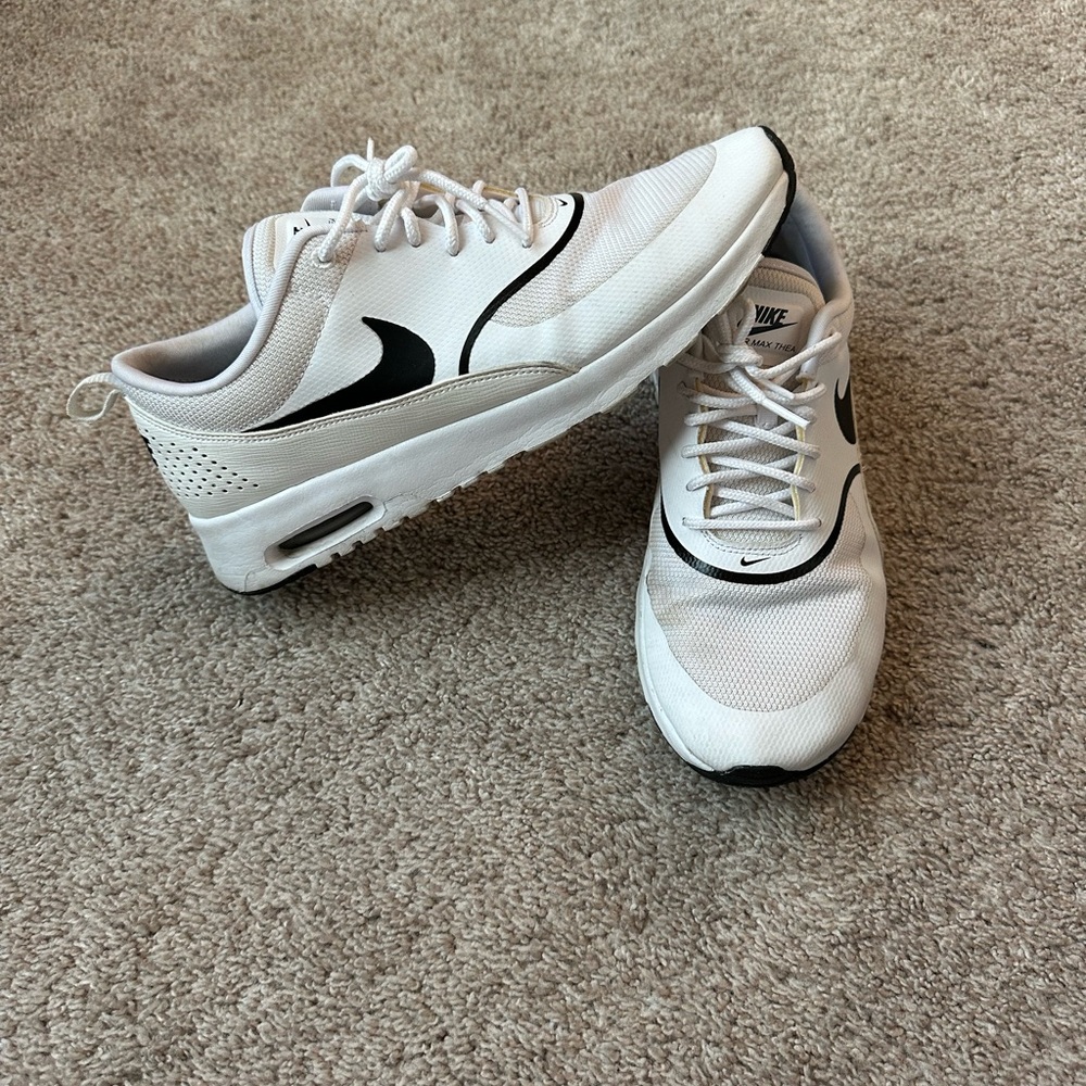 Nike Air Max Thea shoes